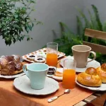 Amma 3* ميلاتسو